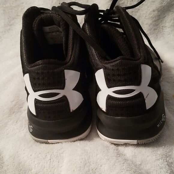 UNDER ARMOUR Basketball Shoes SZ 8.5 - Picture 3 of 7